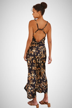 Charger l&#39;image dans la galerie, Twisted Strap Maxi Dress (8160306233552)
