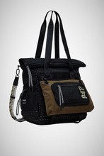 Charger l&#39;image dans la galerie, Xl Multiposition Voyager Backpack (8167234928848)
