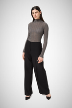 Load image into Gallery viewer, Laisa Pullover (8229270913232)
