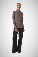 Load image into Gallery viewer, Laisa Pullover (8229270913232)
