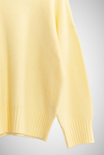 Load image into Gallery viewer, Oversized Sweater Pullover (8163195158736)
