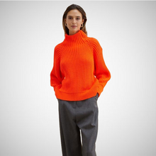 Load image into Gallery viewer, Selma Sweater (7938681209040)
