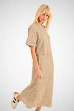 Load image into Gallery viewer, Sequined Straight Top (8227538075856)
