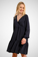 Charger l&#39;image dans la galerie, Short Dress With Crossed V-Neck (8227538108624)
