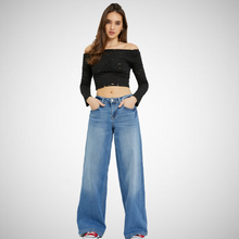 Load image into Gallery viewer, Low Rise Wide Leg Jeans (7915408556240)
