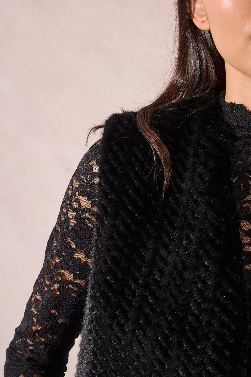 Zigzag Faux Fur Vest (8345880559824)
