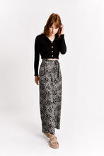 Load image into Gallery viewer, Molly Bracken - Woven Pants (7376038297808)
