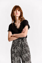 Load image into Gallery viewer, Molly Bracken - Woven Pants (7376038297808)
