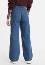 Load image into Gallery viewer, Levi&#39;s+High+Loose+Lazy+Sunday+women (6592983630032)
