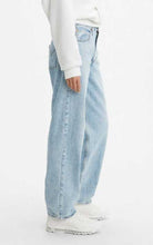 Load image into Gallery viewer, Levi&#39;s+Dad+Jean+Charlie+Boy (7337596551376)
