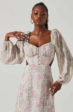 Load image into Gallery viewer, Shayla Dress (7889194582224)
