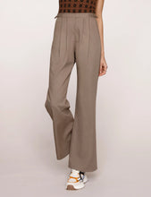 Load image into Gallery viewer, Hartloom - Clove Pants (7774681727184)
