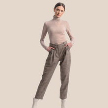 Load image into Gallery viewer, Molly Bracken - Straight Leg Pants (7792711172304)
