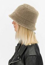 Load image into Gallery viewer, Teddy Sherpa Bucket Hat (2Colors) (6820668080336)
