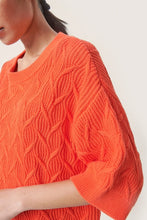 Load image into Gallery viewer, Rava Pullover (7873755611344)
