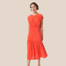 Load image into Gallery viewer, Layna Dress (7873808335056)
