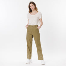 Load image into Gallery viewer, Model wearing DESTINY cream T-shirt from Artlove with khaki pants. (7341000523984)
