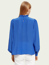 Charger l&#39;image dans la galerie, Pintuck Blouse With Ruffle Collar (7863421731024)
